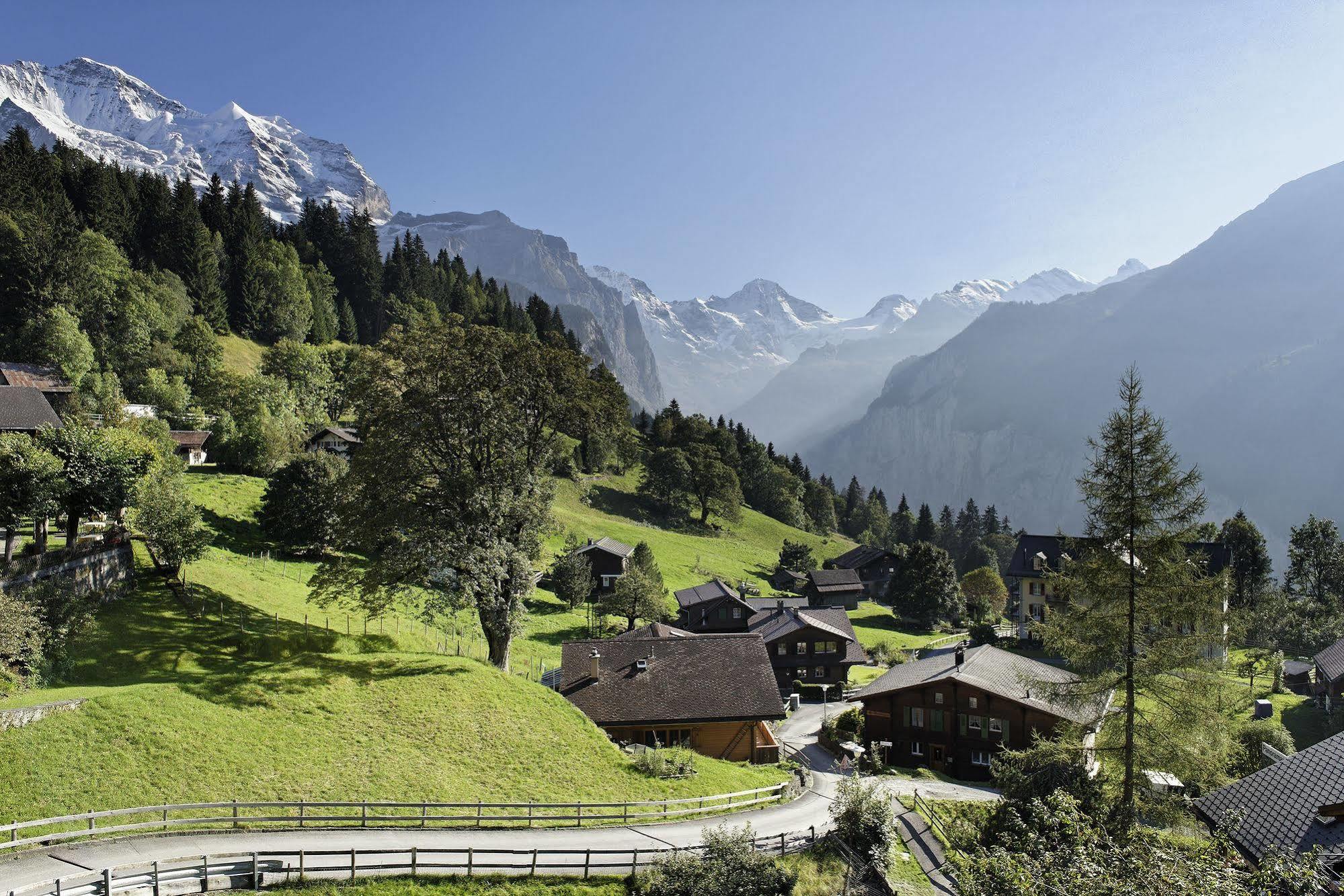 Hotel Alpenrose Wengen - A Family Affair Since 1881 Exterior foto